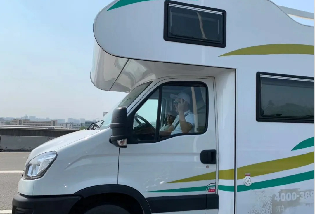 2020 সালে VTC টিম RV স্ব-ড্রাইভিং ট্যুর!